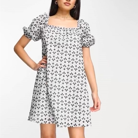 & Other Stories Frill Sleeve Embroidered Mini Dress White Blue Floral Tie Back - Picture 2 of 8